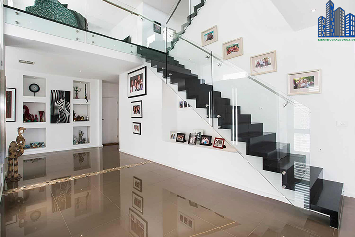 Phong thủy cầu thang